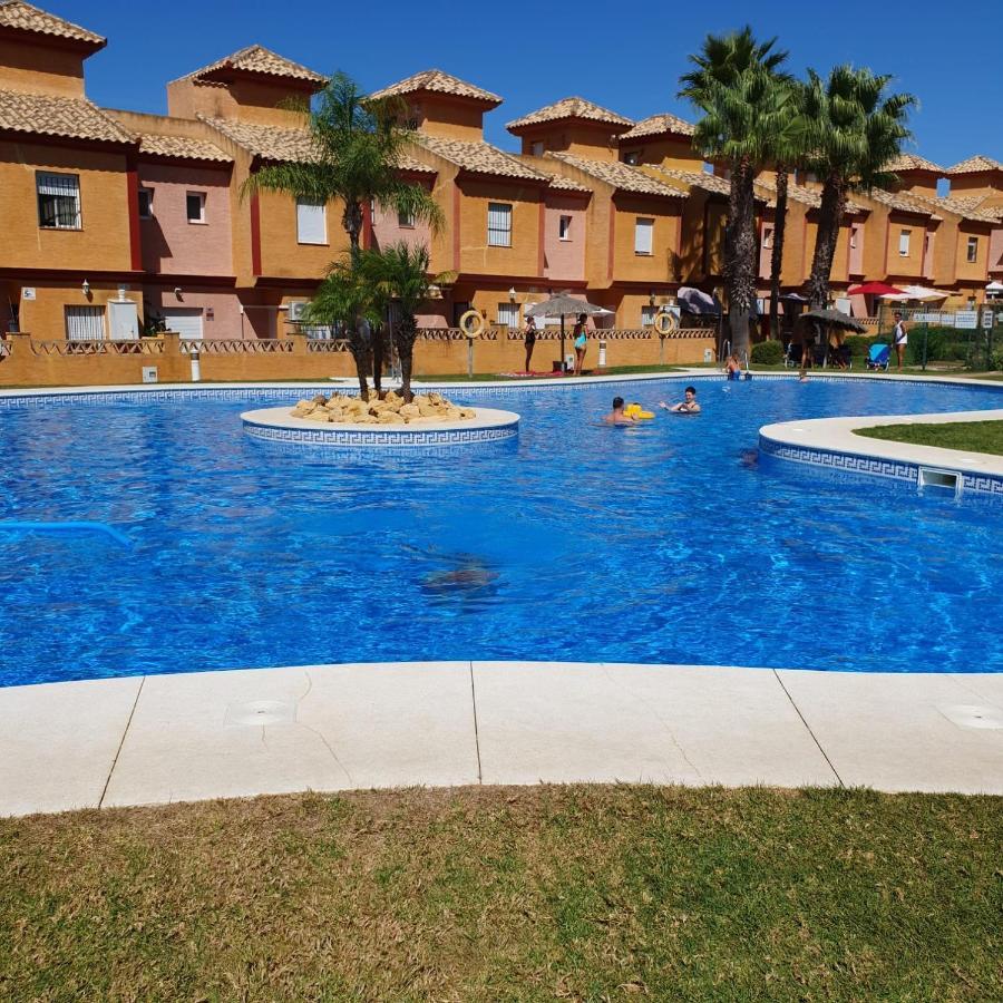 Villa Pinares De Lepe à Huelva Extérieur photo